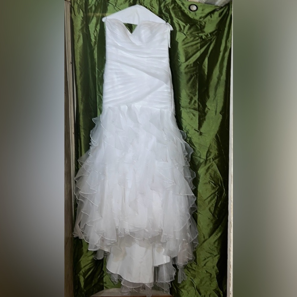 David’s Bridal wedding gown size 14